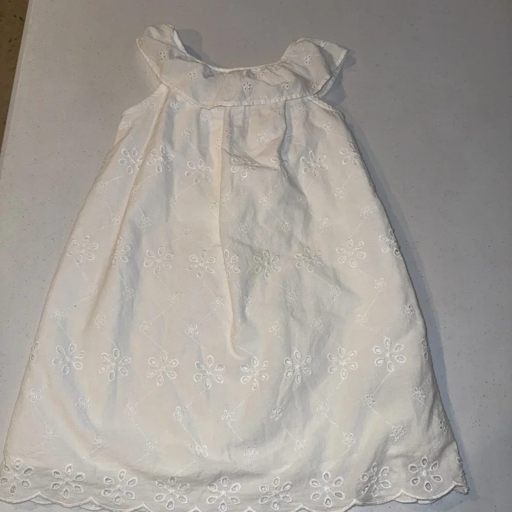 babyGap Eyelet Ruffle Dress Size 5‎ Years Old Gap White 100% Cotton Lined